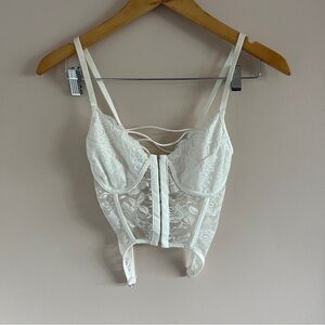 NWT White Lace Corset Top | Size Small | Hazel Boutique